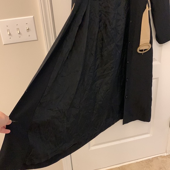 Light and Lined Textured Coat / Dress - Picture 11 of 17